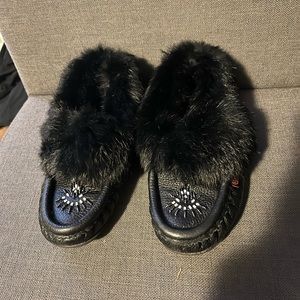 Moccasin slippers